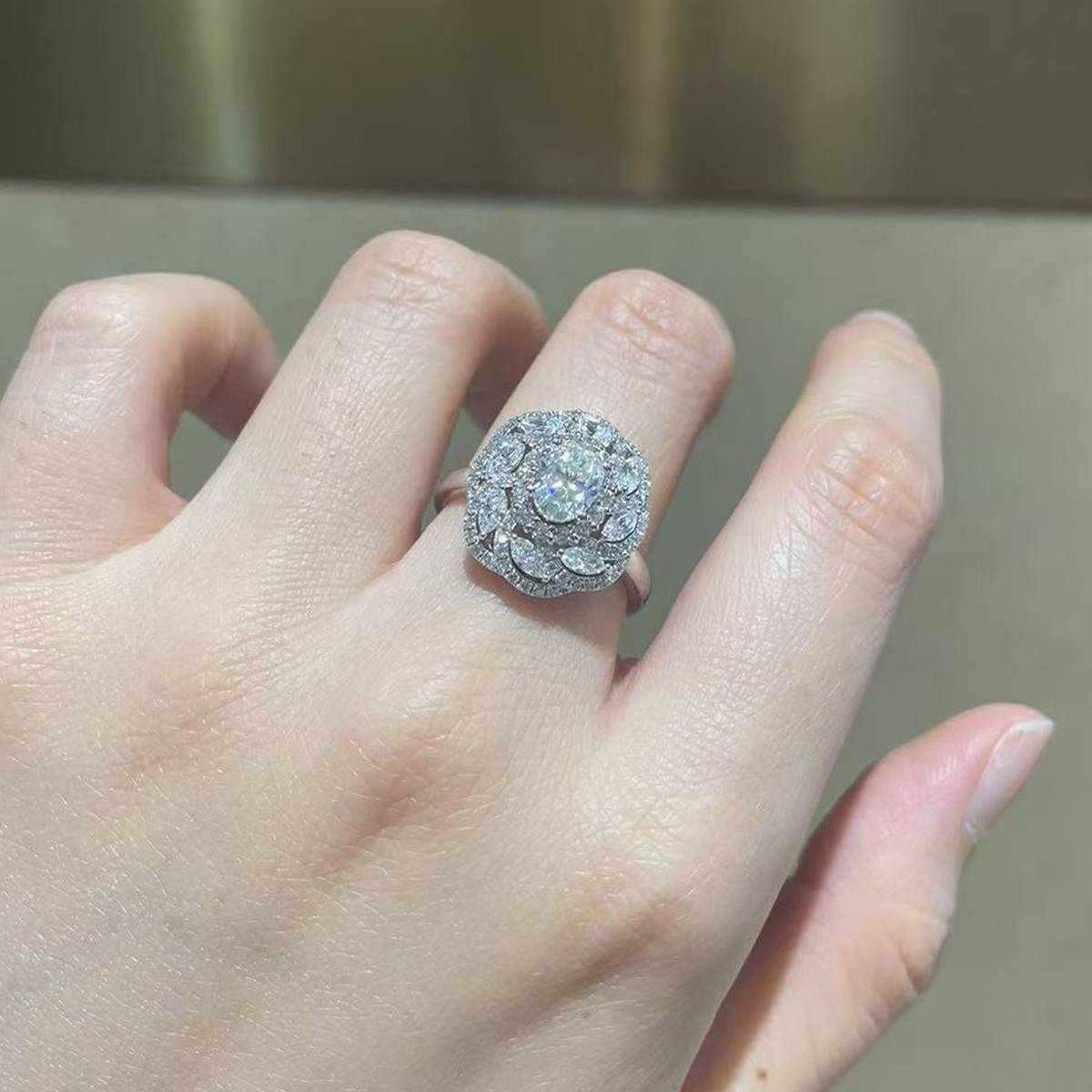 Egg shaped women's ring S925 silver plated platinum custom selection main stone moissanite 1.0ct/secondary stone high carbon diamond